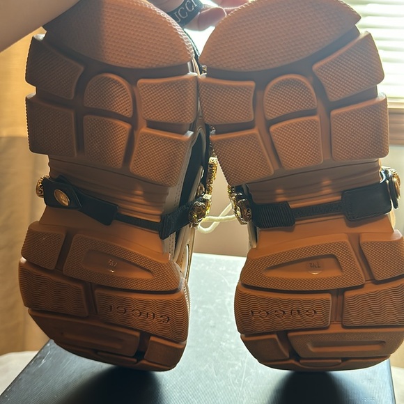 Gucci Sneaker - Picture 9 of 10